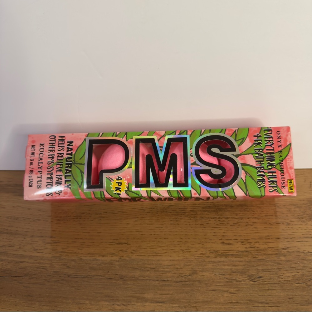 Onyx PMS Everything Hurts Bath Bombs - Pink and Green